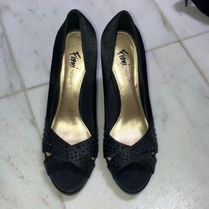 Black Fioni heels